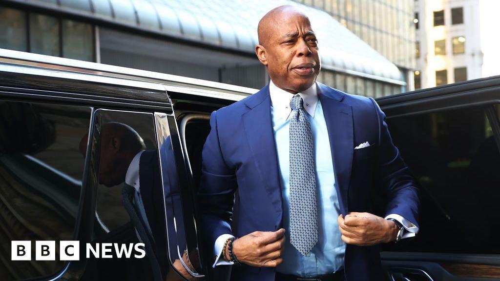 US Justice Department Orders Dropping of Corruption Case Against NYC Mayor Eric Adams