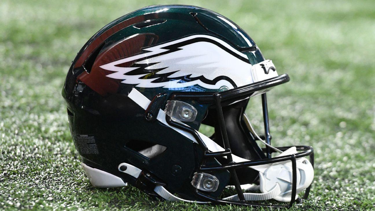 Raiders Trade Jakorian Bennett to Eagles for Thomas Booker IV